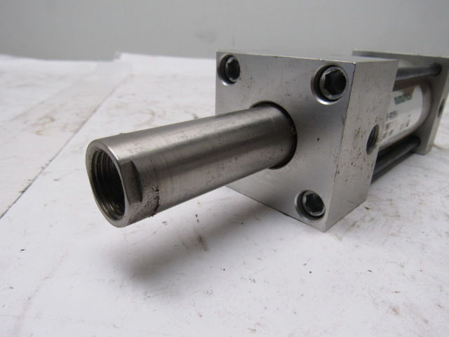 Numatics 40mm Bore 2-1/2" Stroke 1/8" Ports Double Ended Push/Pull Air Cylinder