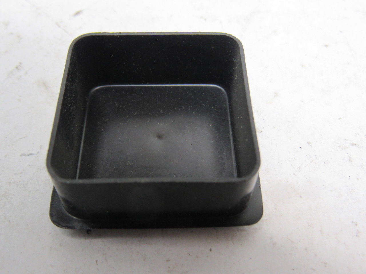 Caplug FP-244 1-1/2" Square Tubing Finishing Plug Lot Of 148