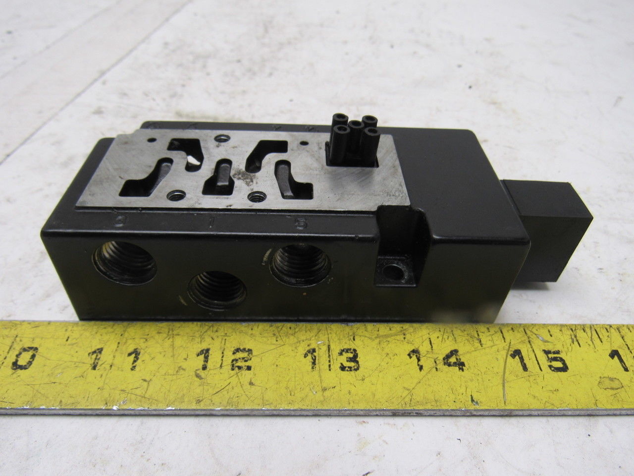 Parker PS341111CP 1/8" Subbase W/ Terminal Block For F Series Pneumatic Valves