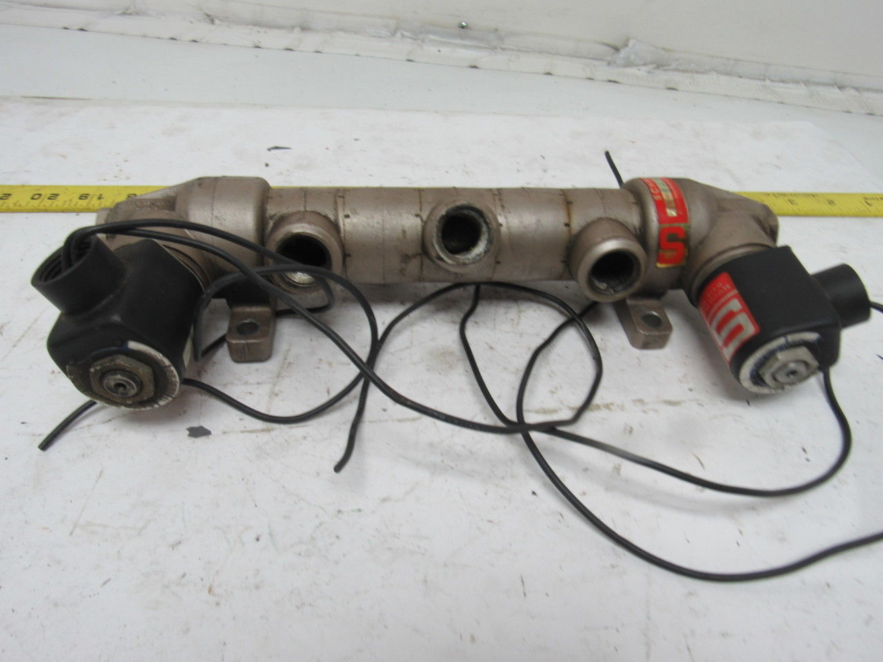 Schrader Skovill 44100-1115 Dbl Solenoid Operated 5/4  Position Valve 120V Coil