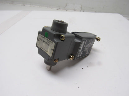 Cutler Hammer E50BH1RFY1 Side Plunger Pin Limit Switch Component No Receptacle