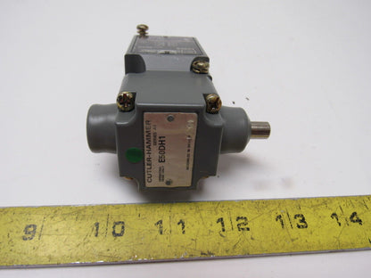 Cutler Hammer E50BH1RFY1 Side Plunger Pin Limit Switch Component No Receptacle