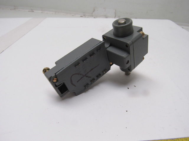 Cutler Hammer E50BH1RFY1 Side Plunger Pin Limit Switch Component No Receptacle