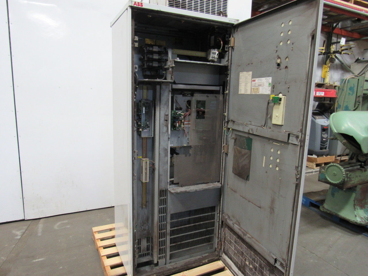 ABB ACS607-0120-4-0000B1500842 ACS 600 AC Drive