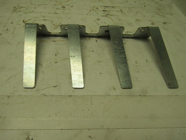 Roach 02A Live Roller Conveyor Finger Guard Strip Lot Of 10