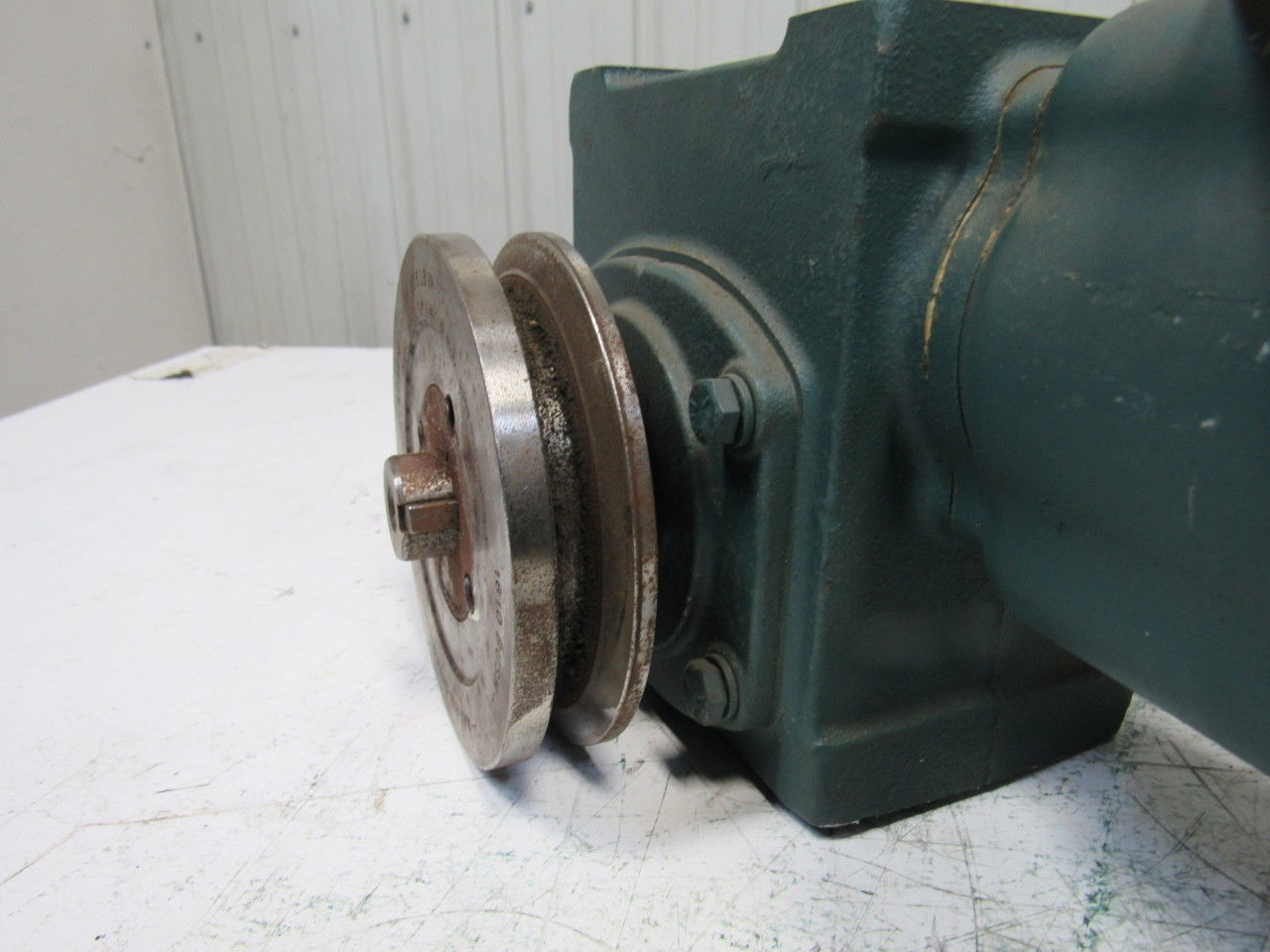 Dodge 20A15L14 15:1 Ratio 1750RPM 1.69Hp Input 117RPM LH Output Gear Reducer
