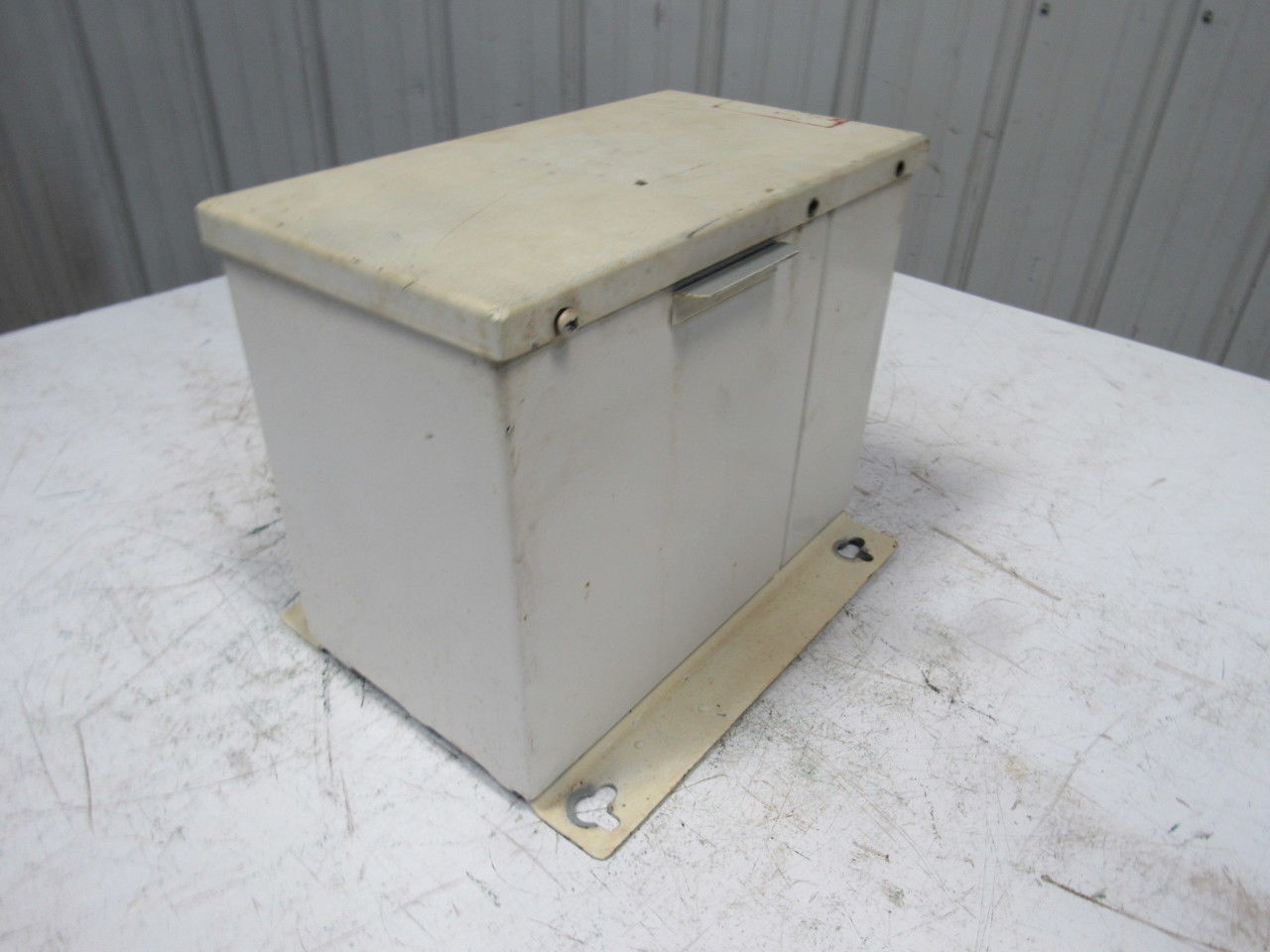 Daykin TD3-2-4815-4 AC/DC Power Supply 480V Primary 120VAC/24VDC Secondary 1Ph