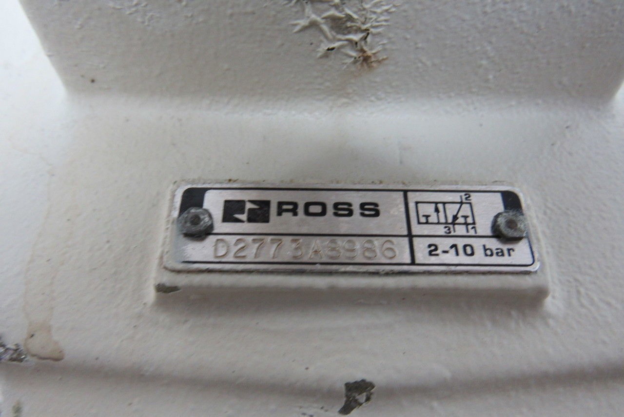 Ross D2783A8986 Solenoid Pilot Valve w/Manual Lock Out Air Dump 24VDC 1-1/2" NPT