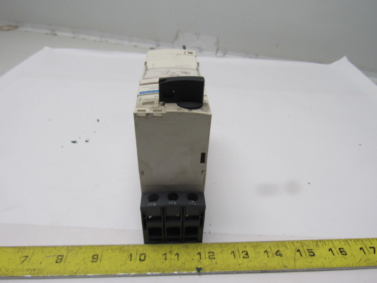 Telemecanique Tesys Luca05FU 600V 10Hp 3Ph Manual Starter Overload 1.7-5.0A