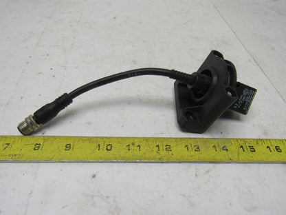 Allen Bradley 60-2762-2 21.6-132V AC/DC Retro Reflective Sensor W/ Tilt Bracket