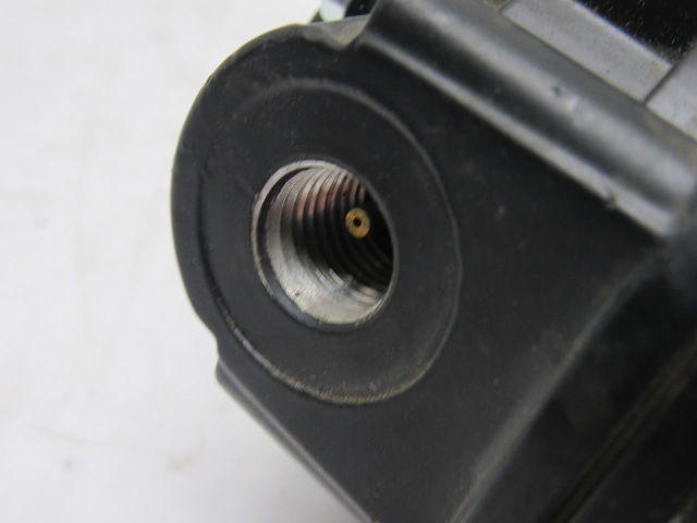 Parker 35501020 Dematic # 0430090133 500 PSI MAX Air Regulator 1/4" Ports