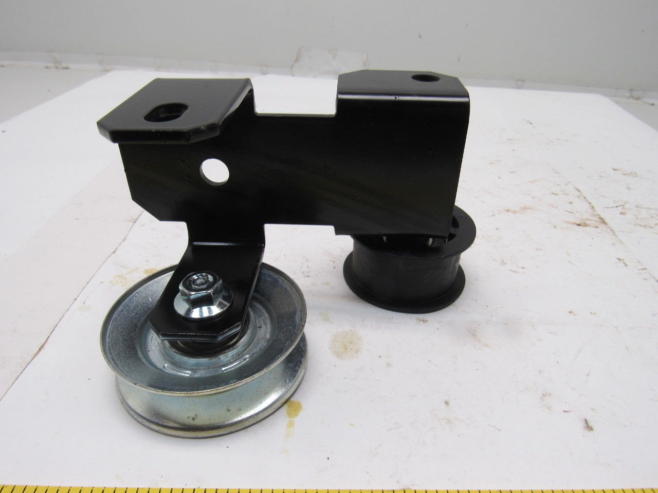 Dematic K041521AAB Power Twist V Belt  Guide Roller Conveyor Drive Idler Ass'y