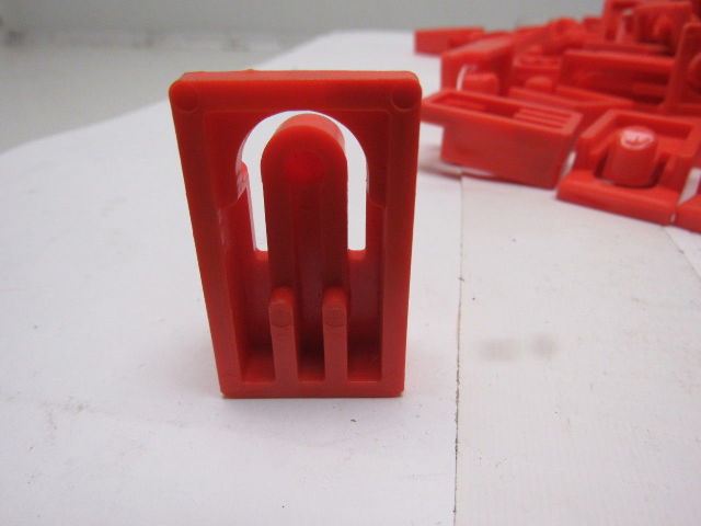 Dematic 06881-00059 Sortation Diverting Slide Shoe Conveyor Clips Lot Of 150