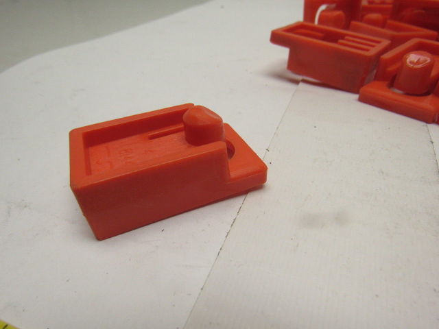 Dematic 06881-00059 Sortation Diverting Slide Shoe Conveyor Clips Lot Of 150