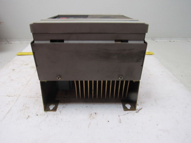 Allen Bradley 1336S-BRF20-AA-EN4-HA2-L6 380/480V Input 0-400Hz 3Ph 2Hp VF Drive