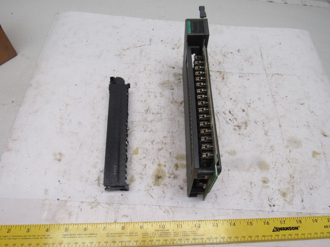 Allen Bradley 1771-OQ16 Ser A 24VDC Isolation Module