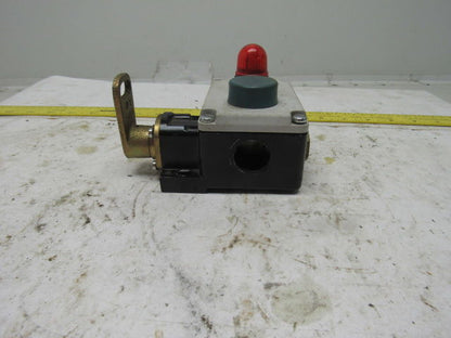 Siemens 3SE7160-1BD00-0AS1 300VAC 6A 1NO+1NC Lever Action Cable E-Stop