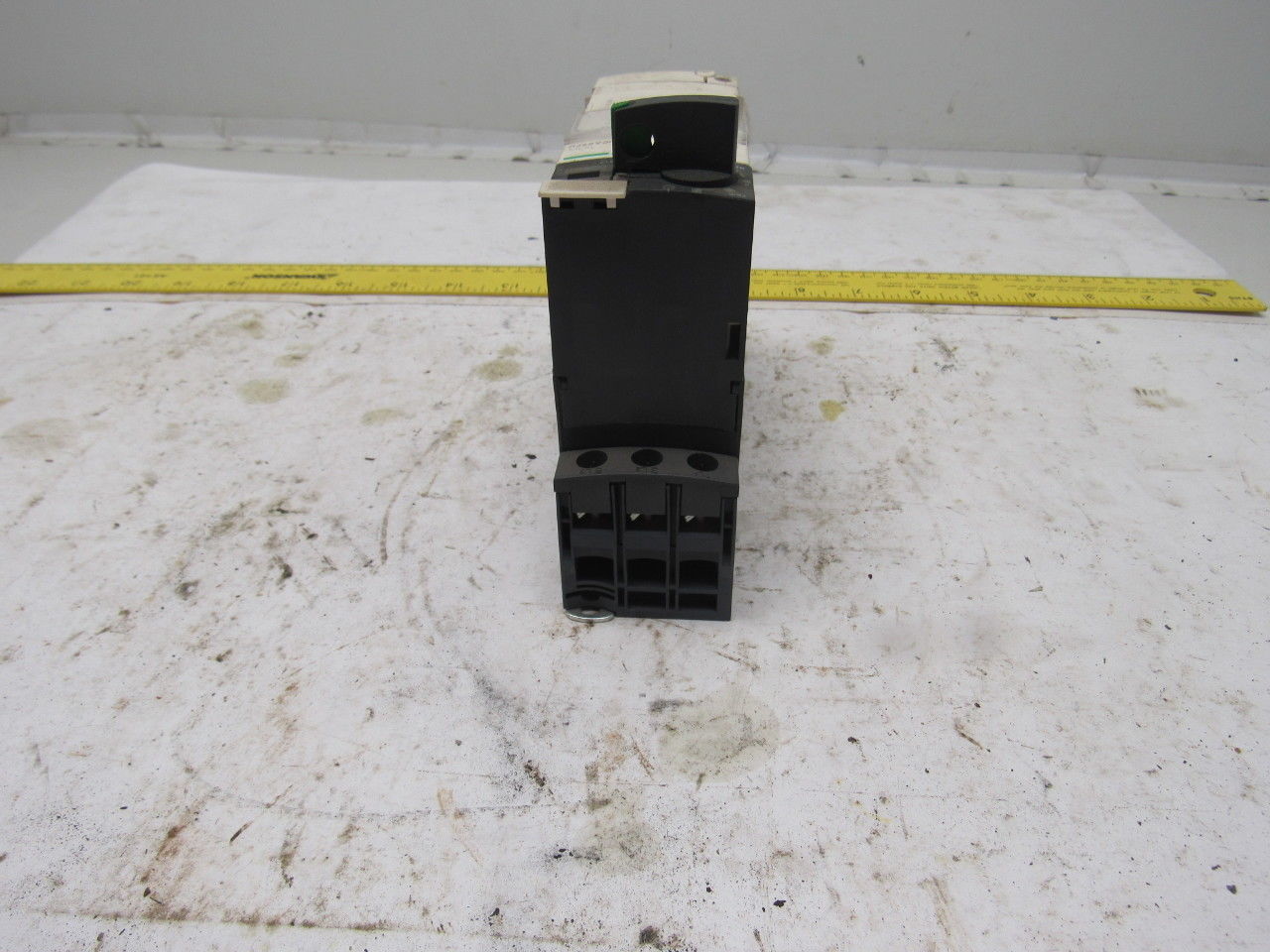 Schneider TeSys LUCA05FU 600V 10Hp 3Ph Manual Starter Overload 1.7-5.0A