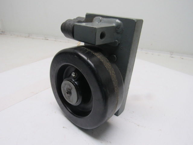 WildDeck LL3336 Lower Right Hand Wheel Block 5-1/2" Phenolic
