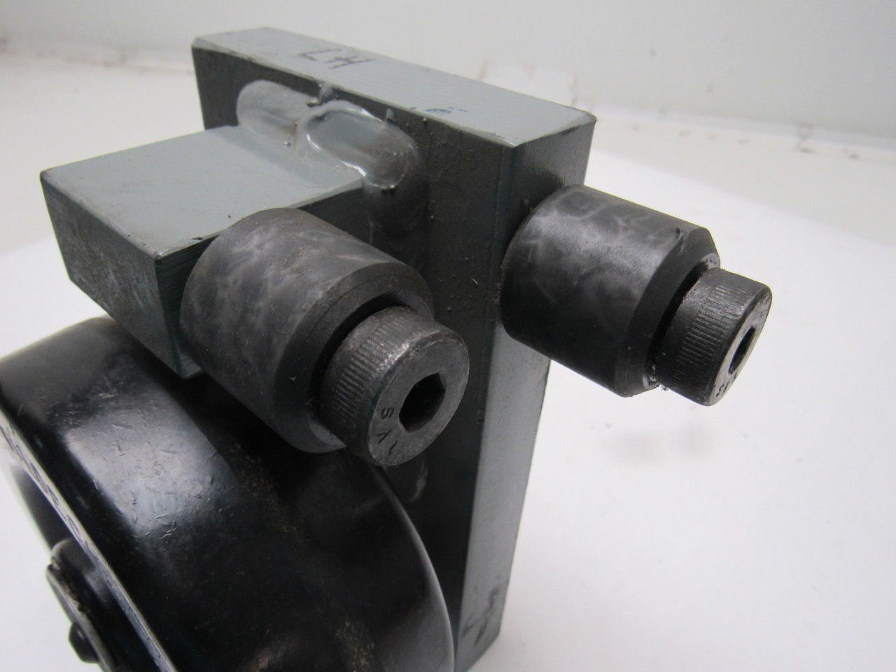WildDeck LL3336 Lower Left Hand Wheel Block 5-1/2" Phenolic