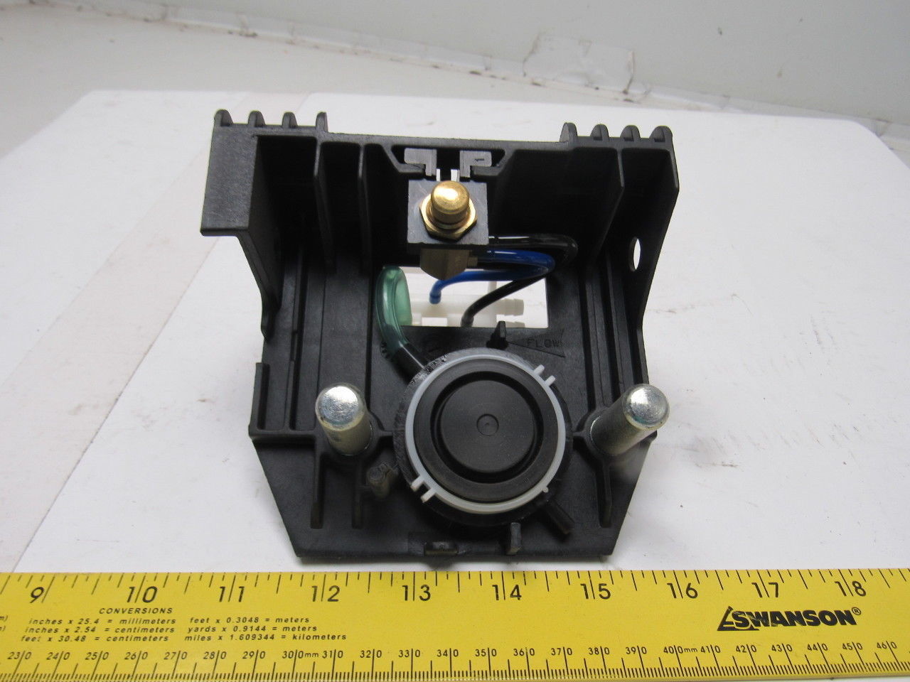 Dematic 06881-02126 06881-00050 Right Hand Pressure Assembly Bracket W/Manifold