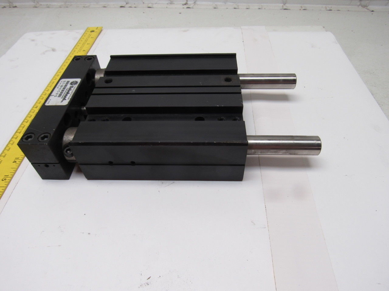 Destaco Robohand DLT-20-E-C-2 Pneumatic Slide 2" Stroke