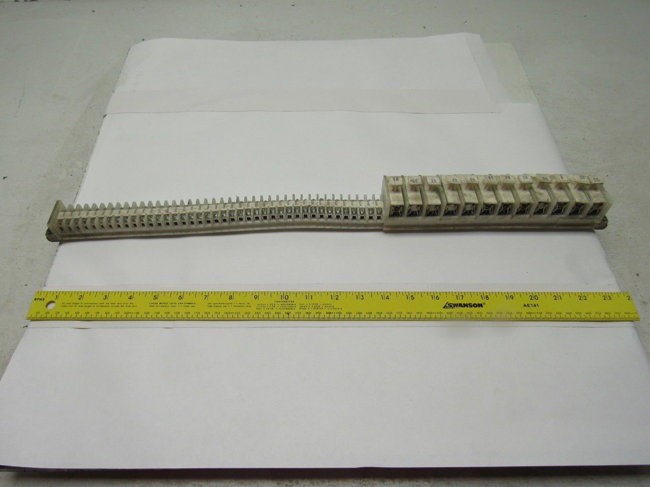 Allen Bradley 1492 Style F & CE 35 Terminal Blocks & 11 Fuse On 24" Din Rail