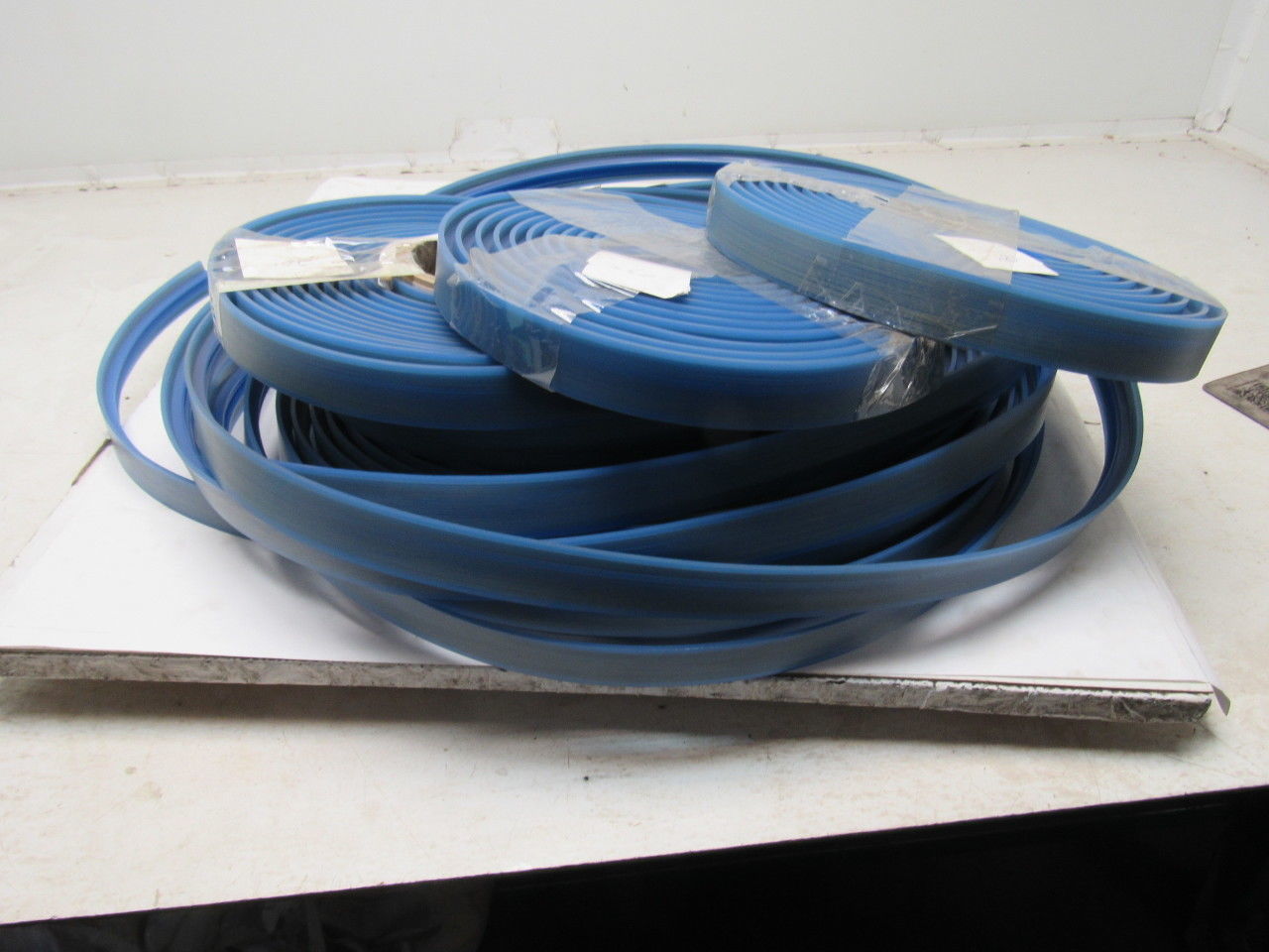 Nitta CFTG-18SG 30mm Wide Guided Finger Sliceable Aramid Belt 4 Pcs. 230'