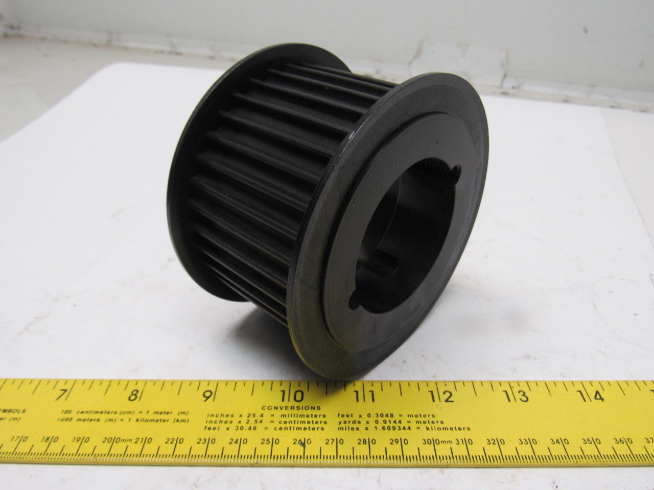 Baldor TL16H100 1/2" Pitch 1" Belt Width 16T Timing Belt Pulley 1108 Bushed