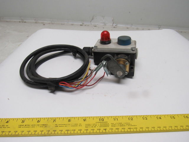 Siemens 3SE7160-1BD00-0AS1 300VAC 6A 1NO+1NC Lever Action Cable E-Stop