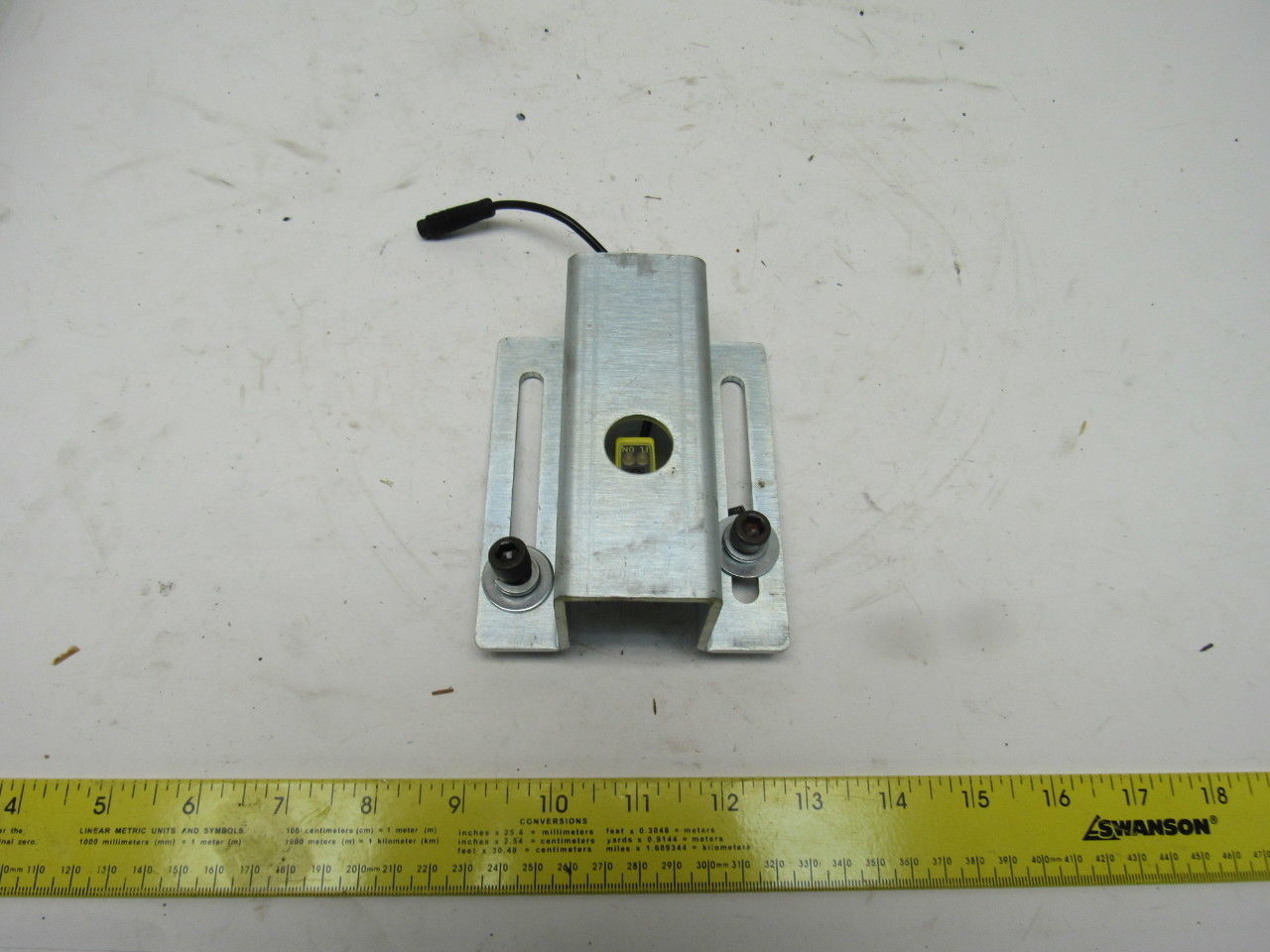 Banner Q23SN6RMHSQ-72658 10-30 VDC Photoeye Photoelectric Sensor