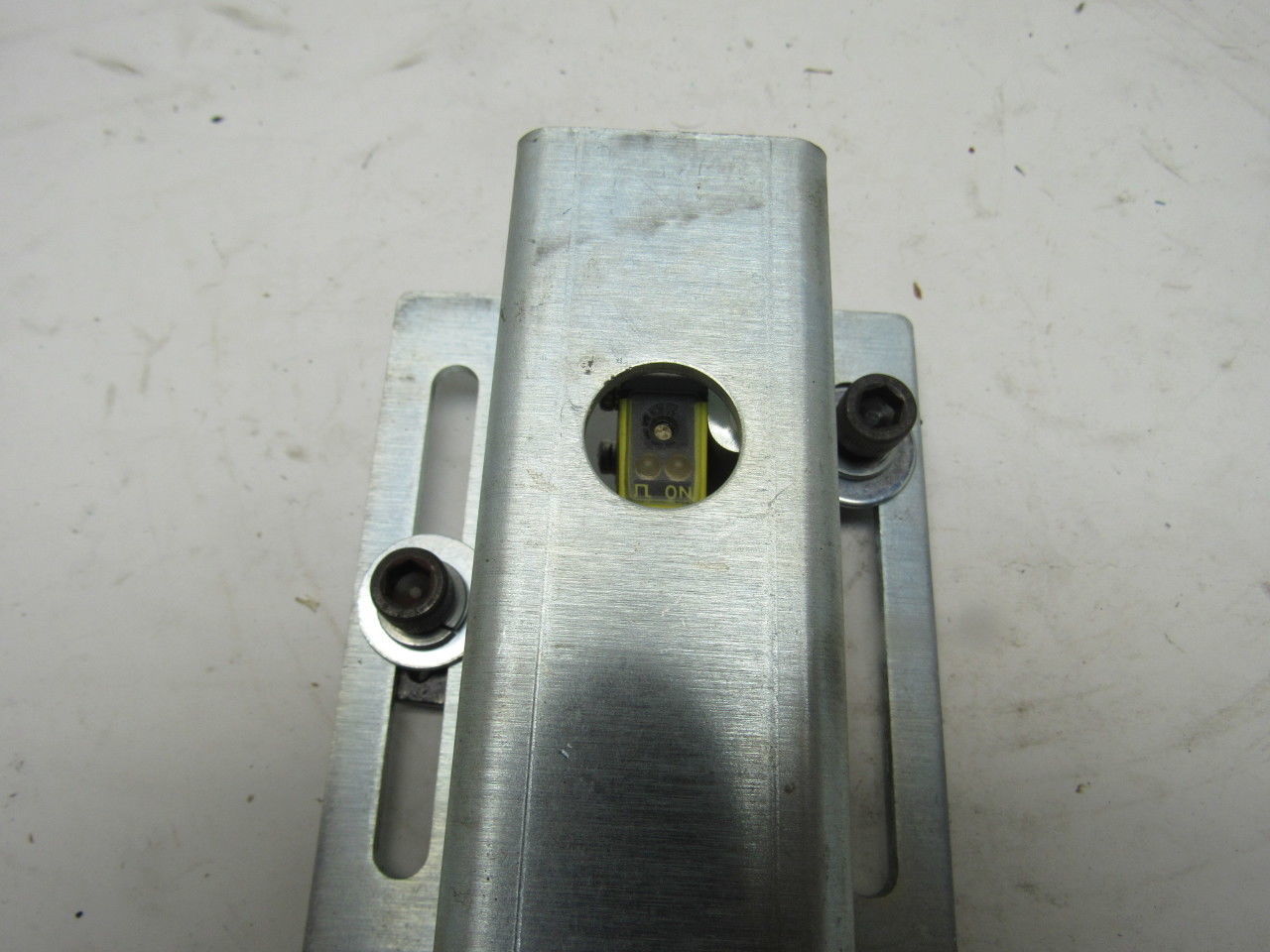 Banner Q23SN6RMHSQ-72658 10-30 VDC Photoeye Photoelectric Sensor