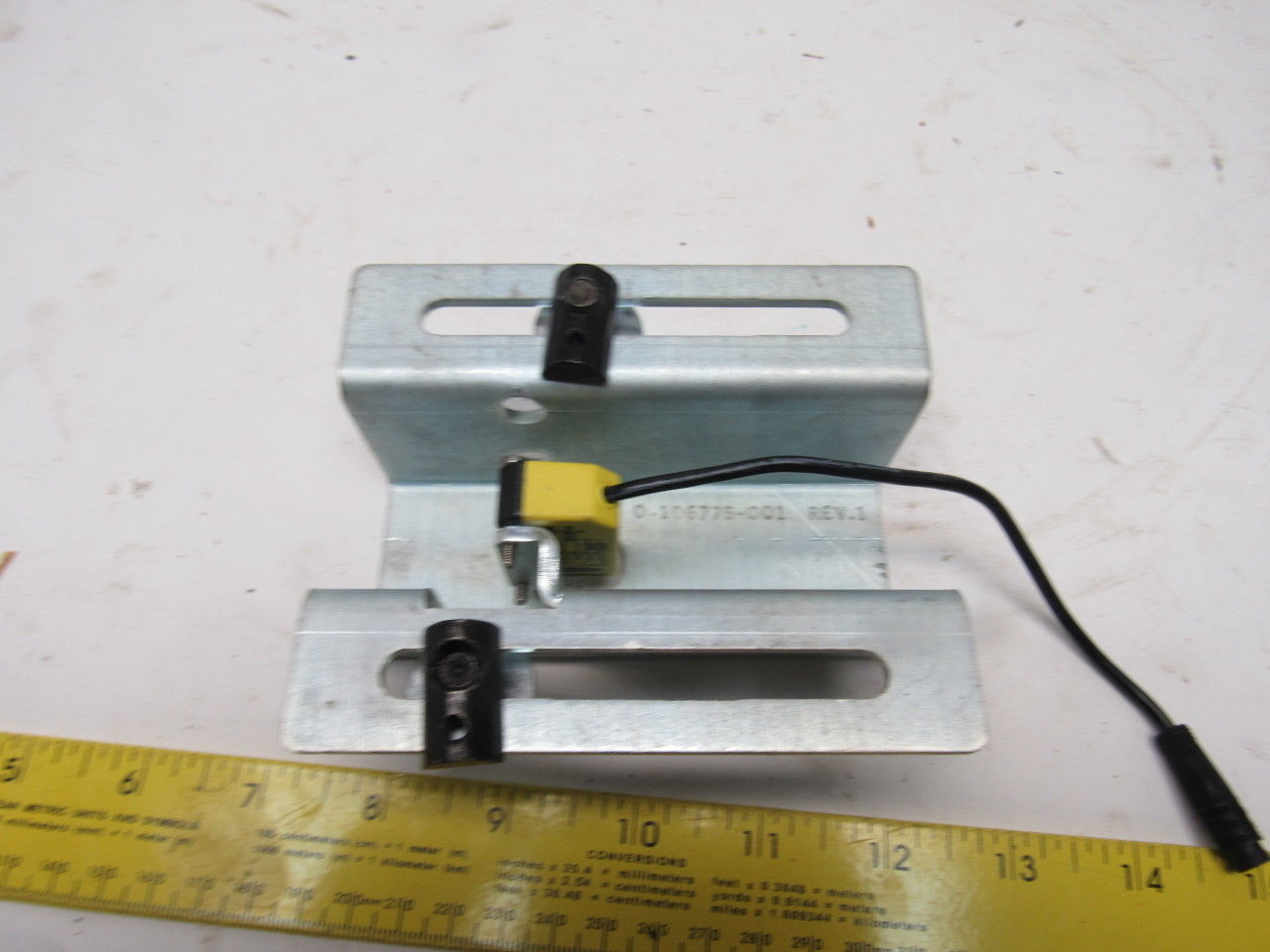 Banner Q23SN6RMHSQ-72658 10-30 VDC Photoeye Photoelectric Sensor