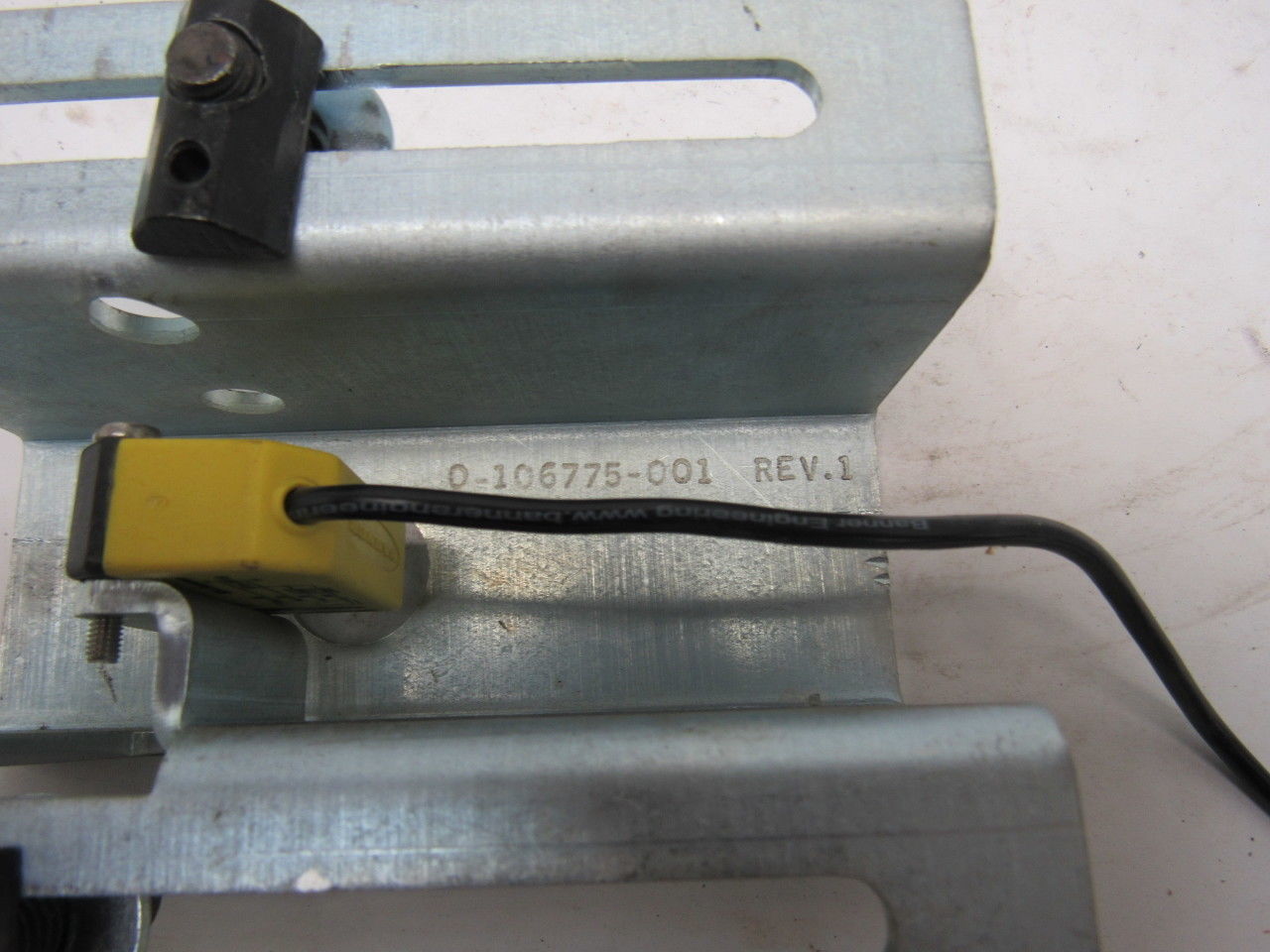 Banner Q23SN6RMHSQ-72658 10-30 VDC Photoeye Photoelectric Sensor