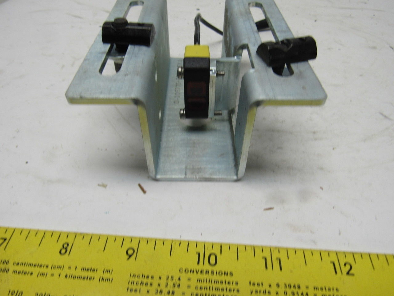 Banner Q23SN6RMHSQ-72658 10-30 VDC Photoeye Photoelectric Sensor