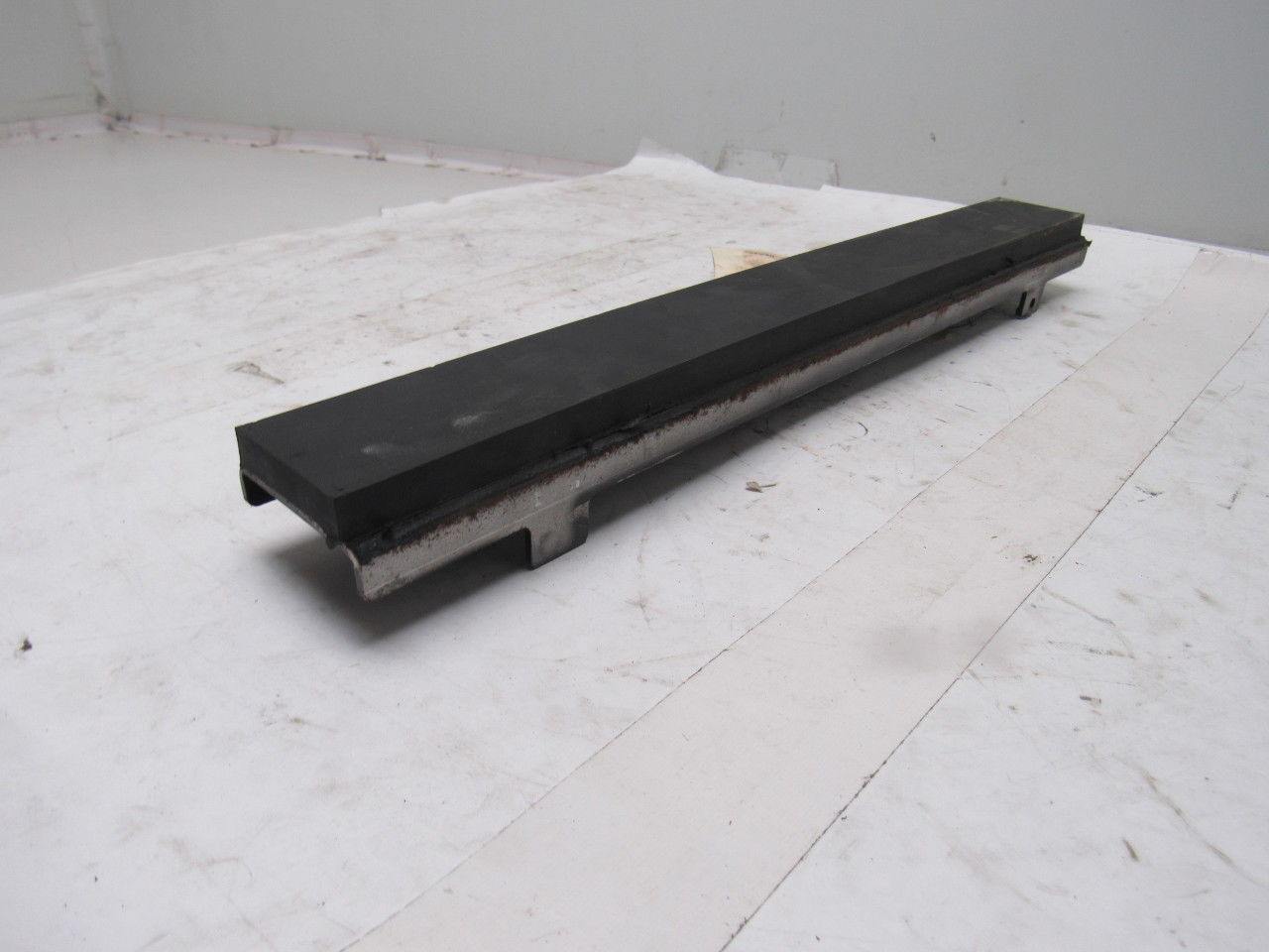 Dematic H000566AAB 18" x 2" Sorting Conveyor Top Brake Assembly CTL Bed