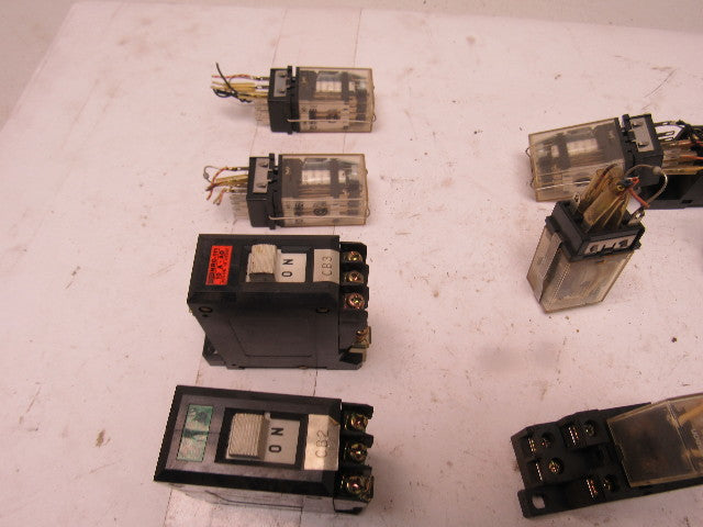 Fuji Omron G2A-432A H3Y Timing Relay And Relay Misc., Lot Of 16 Pieces See Info