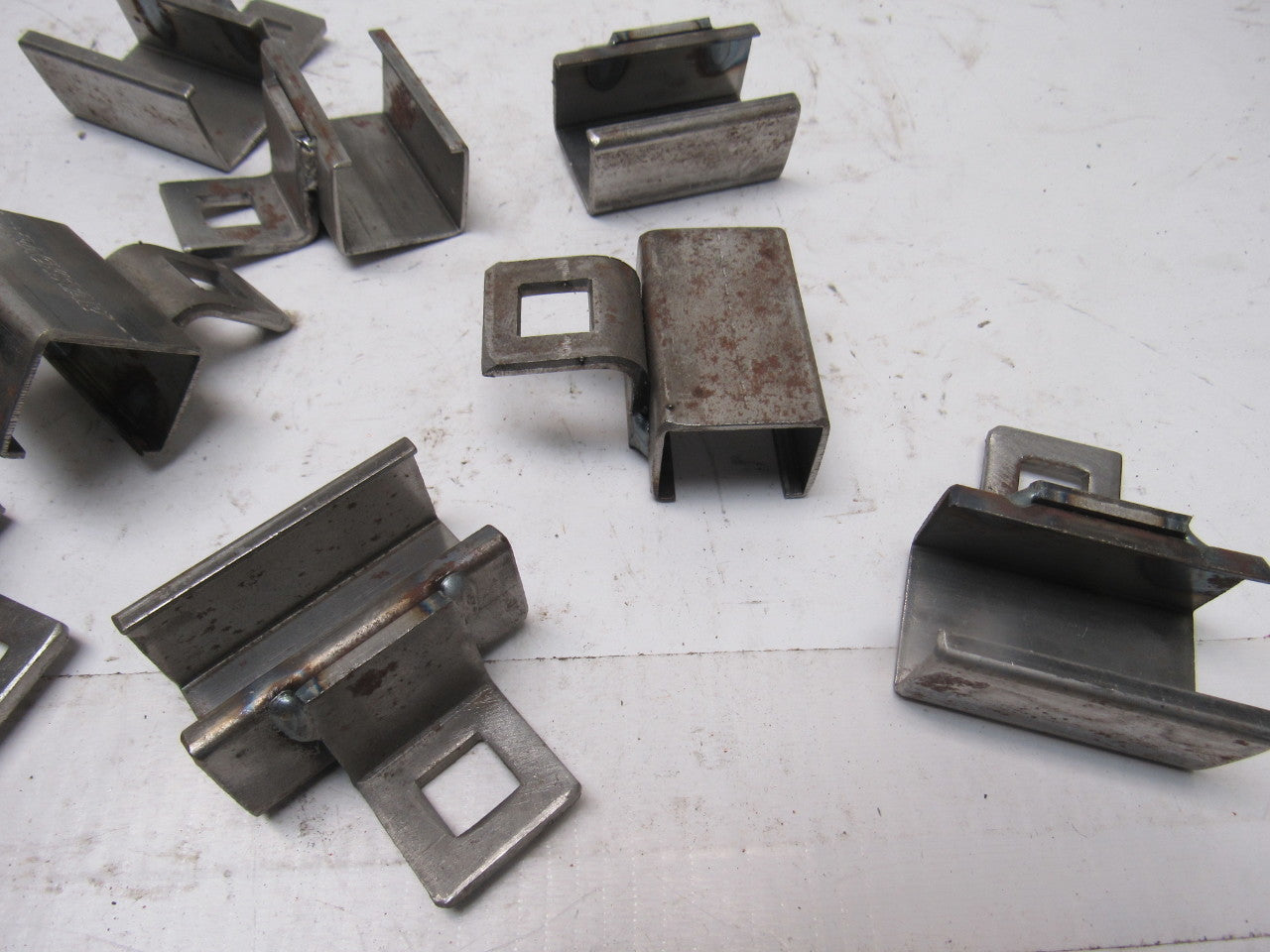 Fenner Drives Trackstar Mounting Bracket C-Channel 1" x 3/4" Lot Of 10