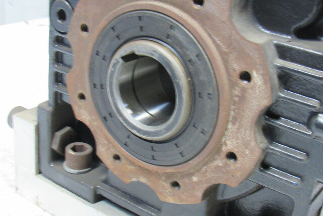LAIPPLE KEB MKS 102 V5 12.4:1 Ratio Cast Iron Gear Box Speed Reducer C Face