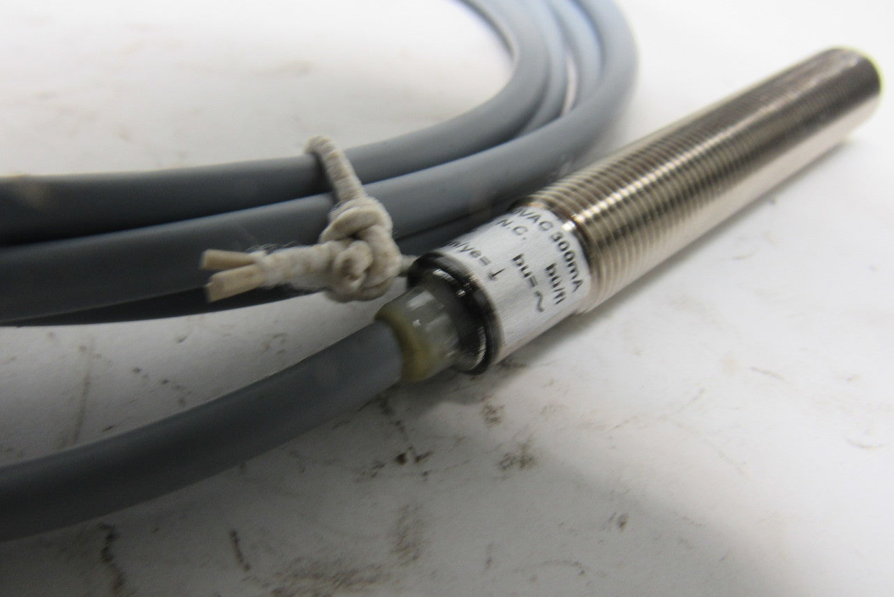 Pulsetronic 9924-0400 20...250VAC Inductive Sensor