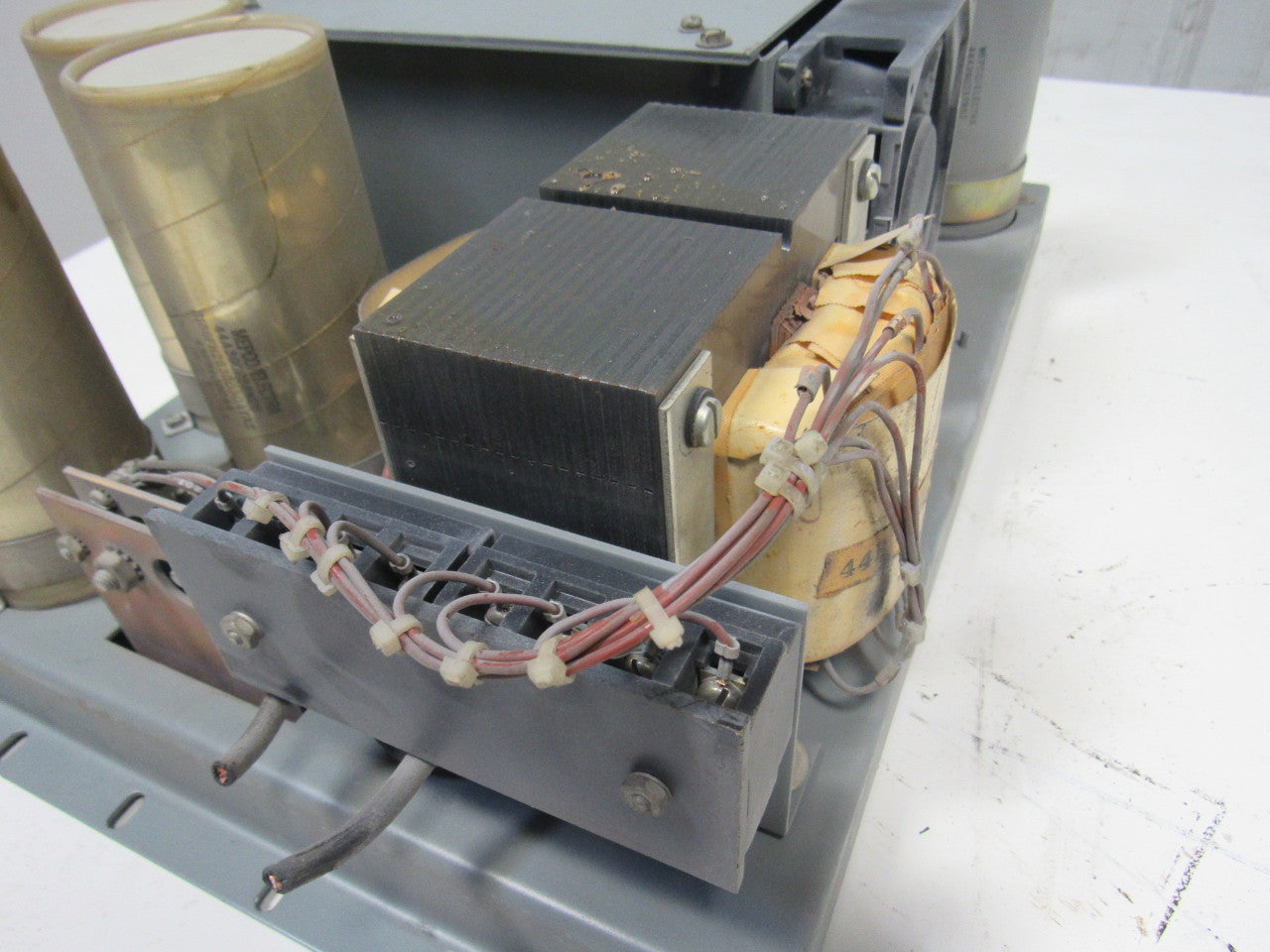 General Electric 3N7500PS108D1 Regulated Power Supply