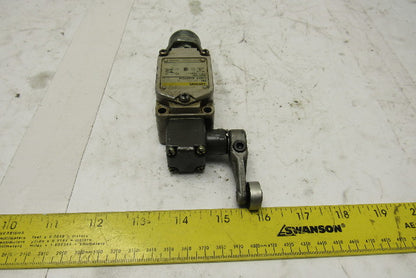 Omron WL GCA2-TS 2 Circuit Limit Switch Cam Lever Actuator Head