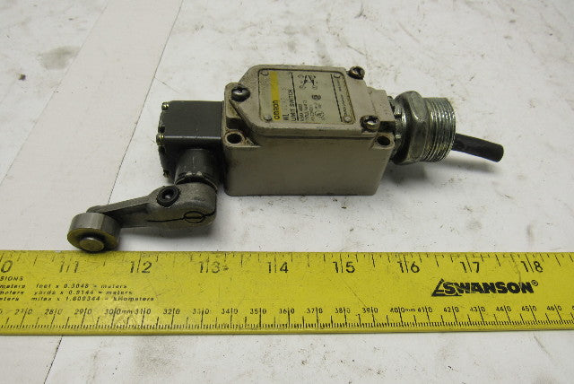 Omron WL GCA2-TS 2 Circuit Limit Switch Cam Lever Actuator Head