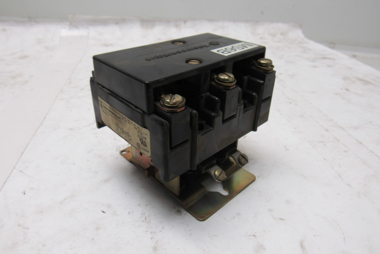 Telemecanique 2160B303AA-22 600V 30A Magnetic Contactor 110V Coil