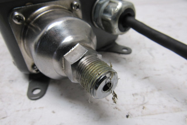 UEDA Seisakusho P5S-10-3T 0.5-10 Pressure Range Pressure Switch