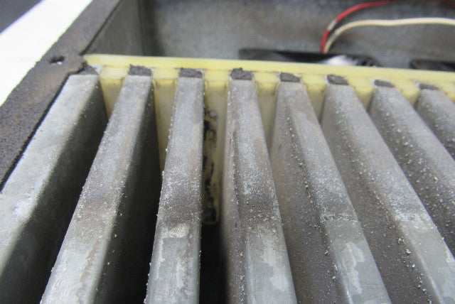24-1/2" x 18-1/2" 4 Fan Cabinet Cooling Unit 115V