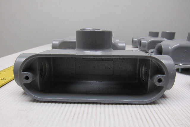 Neer TC-75 3/4" Conduit Body 3 Way With Non Gasketed Covers Lot Of 8