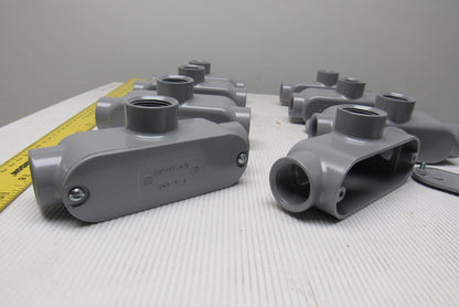 Neer TC-75 3/4" Conduit Body 3 Way With Non Gasketed Covers Lot Of 8