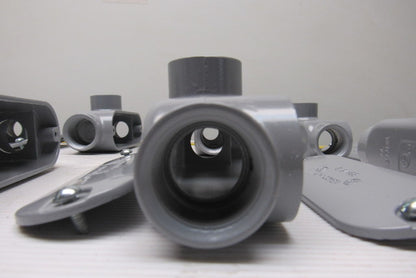 Neer TC-75 3/4" Conduit Body 3 Way With Non Gasketed Covers Lot Of 8