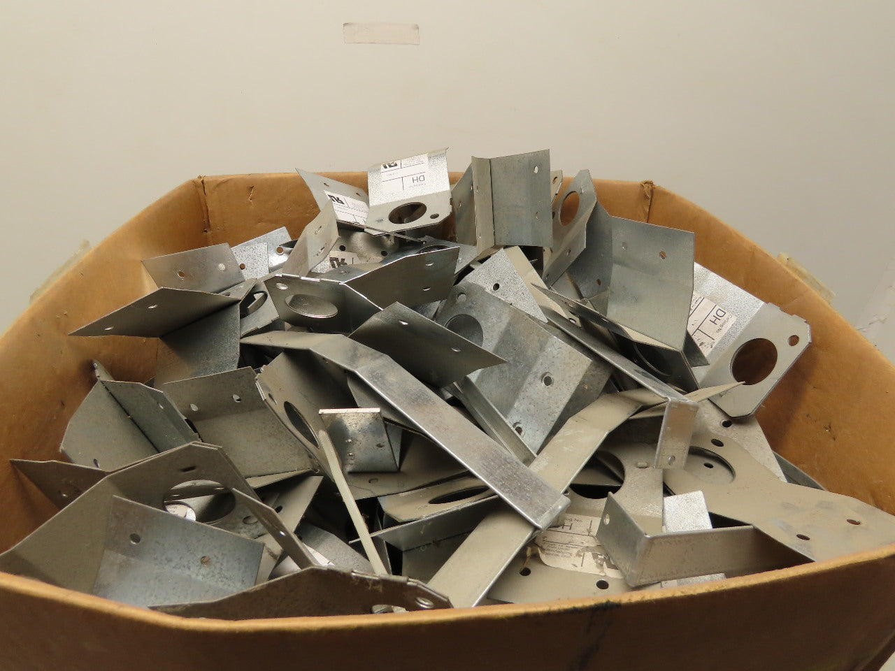 Denier No. DH Rough-in Ready Bar Chain Cable Reloc Ceiling Hanger 80+ Pieces